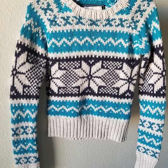 American Eagle Outfitters snowflake sweater - Picture 2 of 8